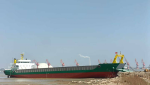 出售500吨甲板船，品质优良，有意者速联